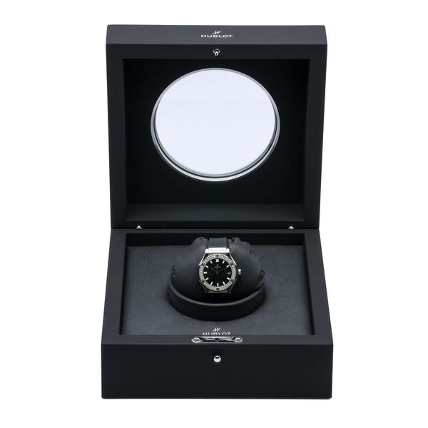 Hublot Classic Fusion 581.NX.1470.RX